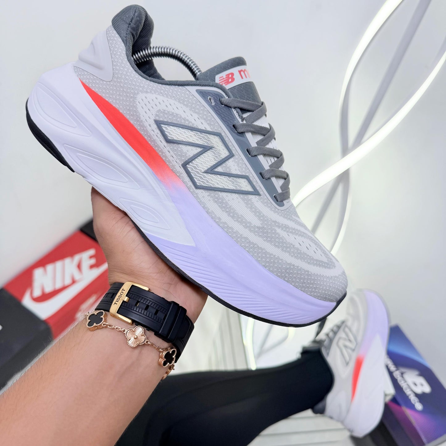 NEW BALANCE FRESHFOAMB V6